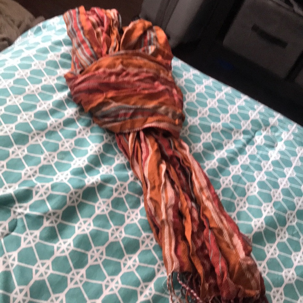 Multi colored Scarf - Picture 3 of 3